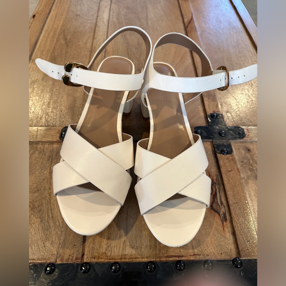 AEROSOLES White Chunky Heels